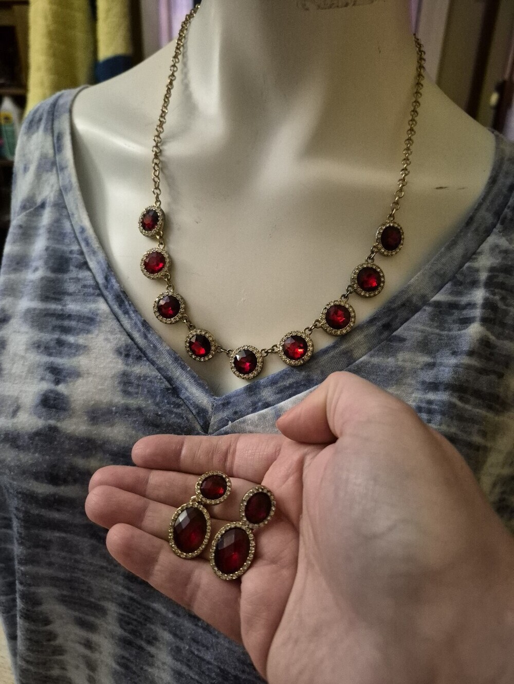 Vintage Faux Ruby Riviere Necklace & Clip On Earrings Set Gold Tone Demi Parure